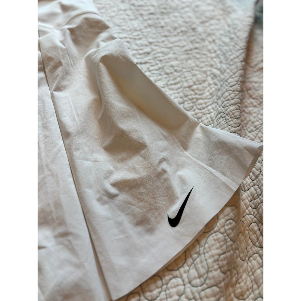Nike Court Dri-FIT Victory White Pleated Tennis Skort Womens Large - Picture 2 of 6